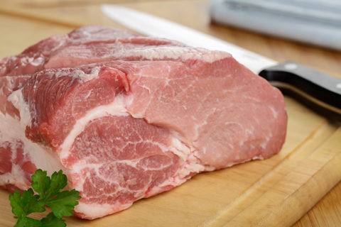 Schweinehals ohne Knochen